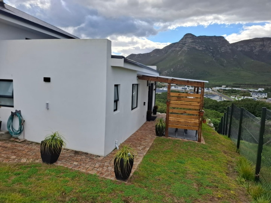 To Let 1 Bedroom Property for Rent in Vermont Western Cape